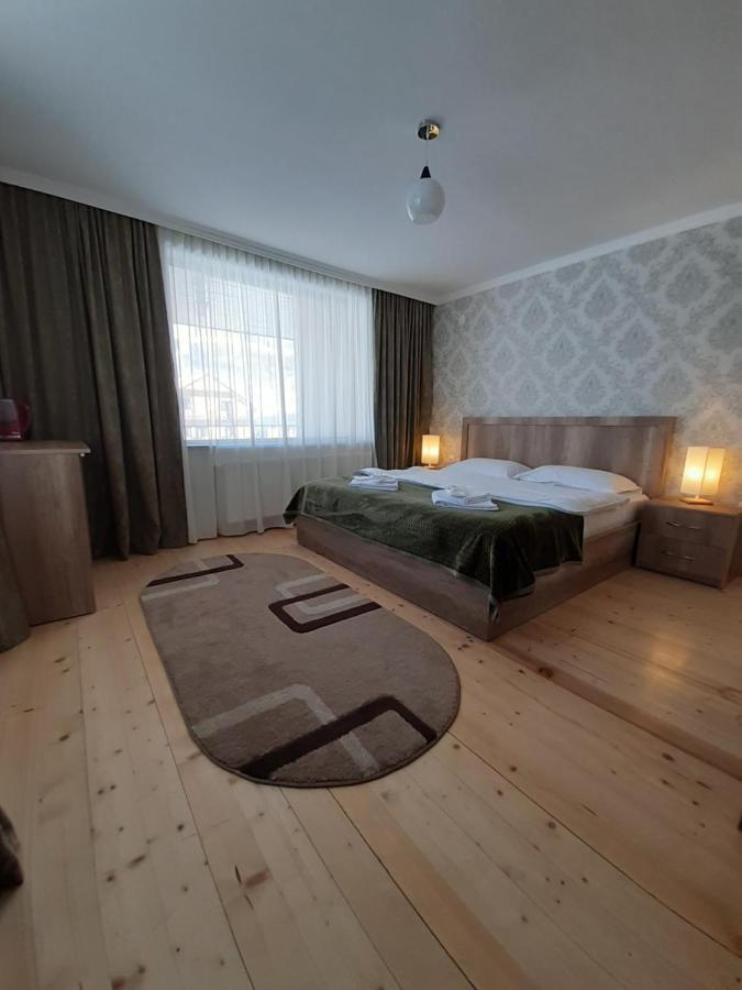 Four Season In Kazbegi Hotel ภายนอก รูปภาพ